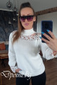 Красива дамска блуза с дантела на деколтето Нимана